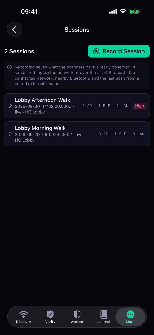 TraceWaves on iPhone: two recorded scan sessions with counts of access points, Bluetooth devices and local devices.